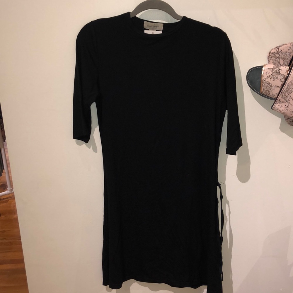 black dress 3/4 sleeve